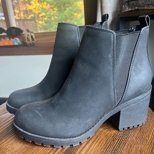 Womens Black Booties